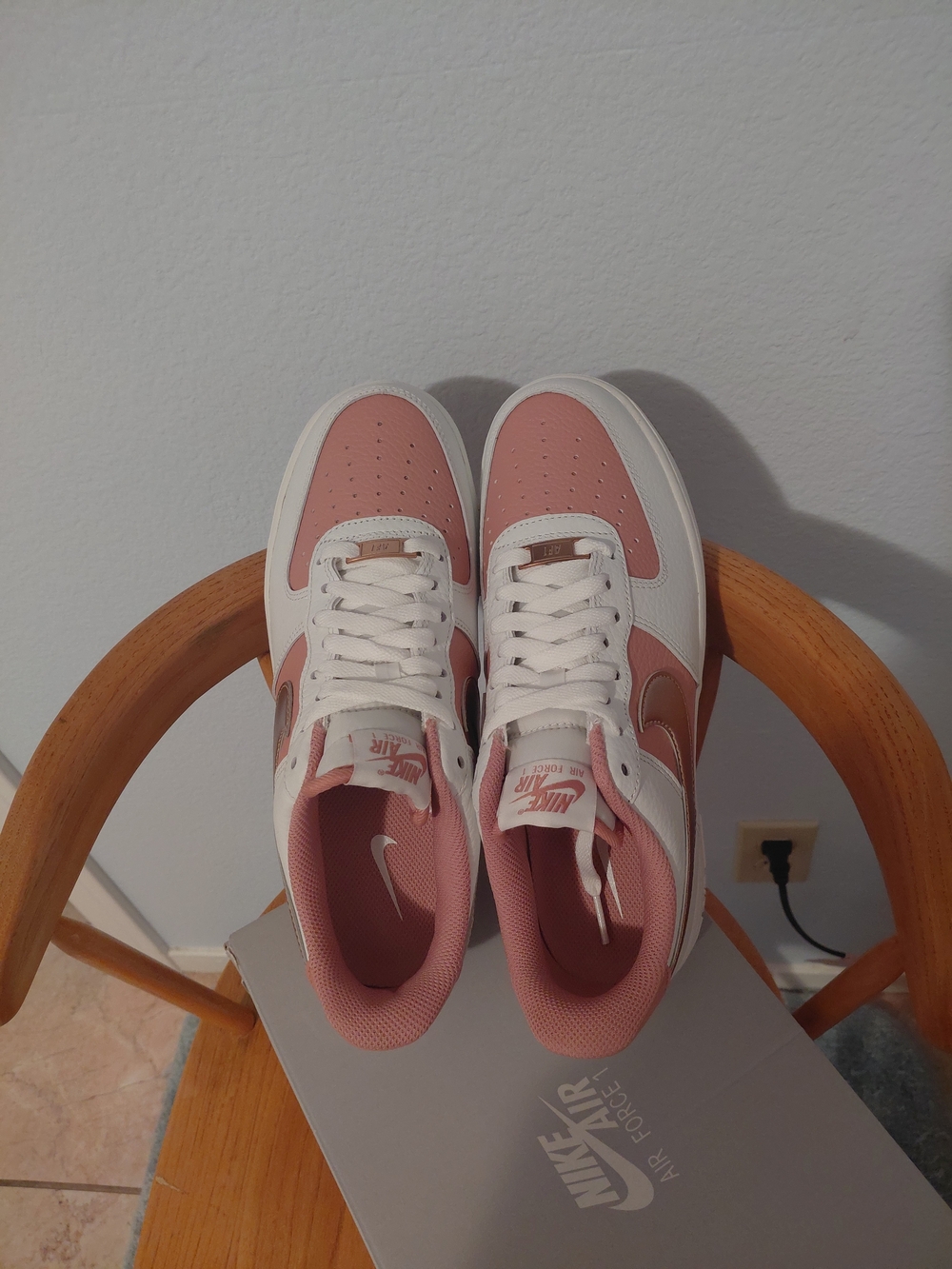 Brand New Nike Air Force 1 Low — White and Rose Gold Women’s Sneakers - Picture 3 of 6